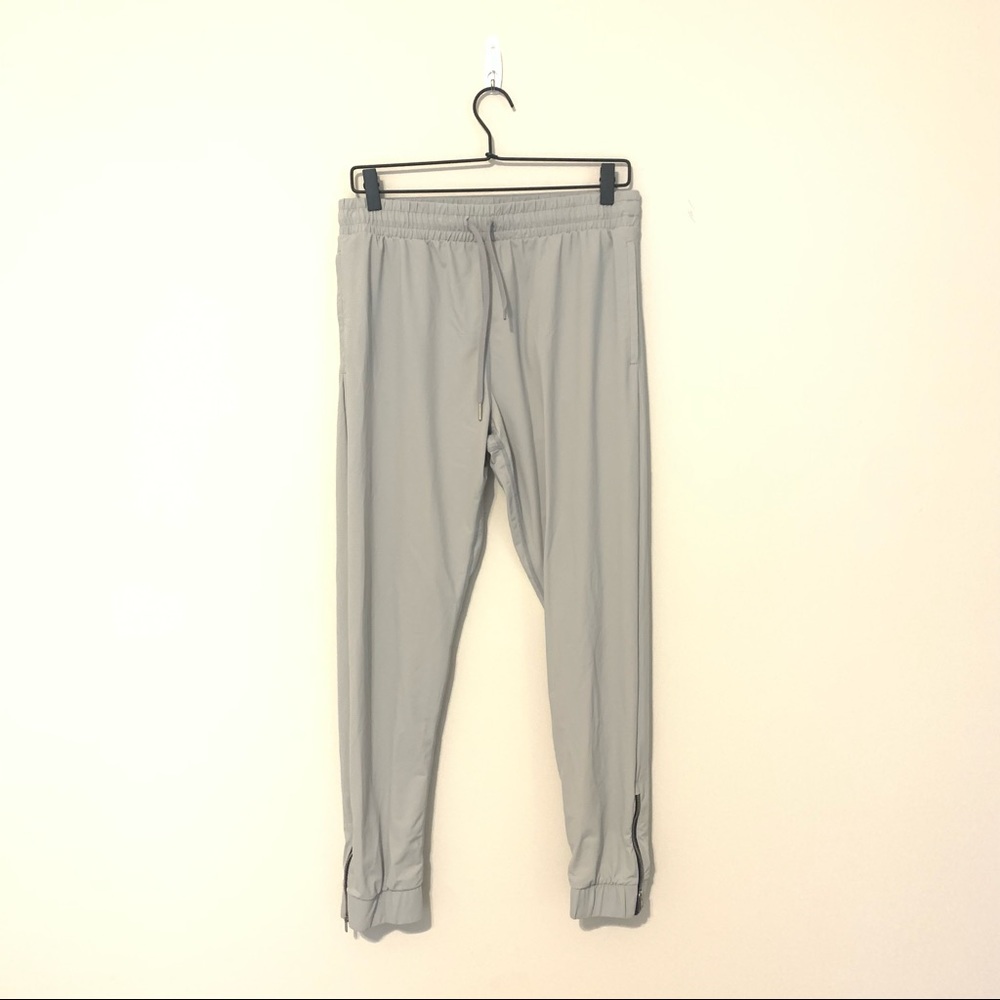 Zyia Active Everywhere Gray Zipper Joggers Size M